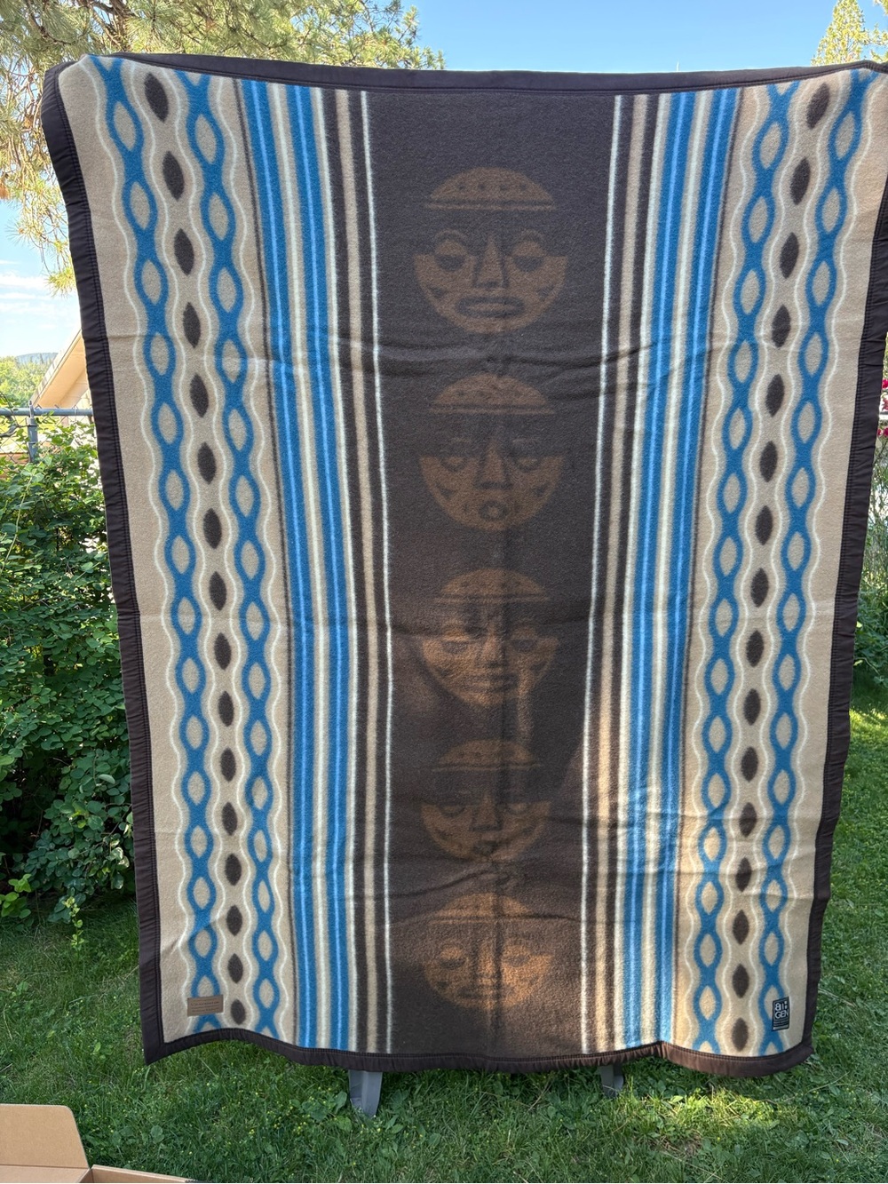 8th generation wool blanket NWT